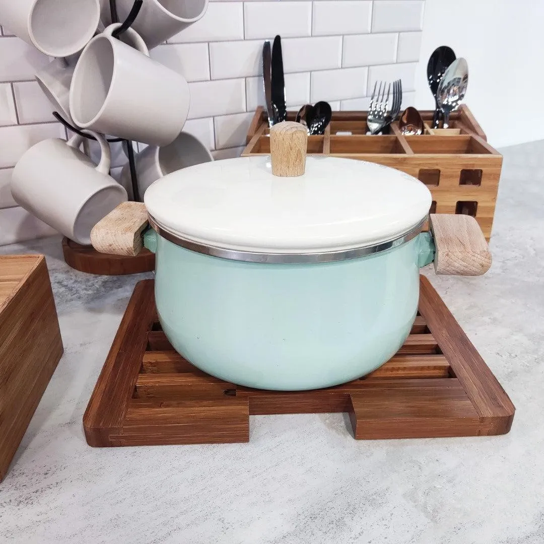 Bamboo Expandable Trivet