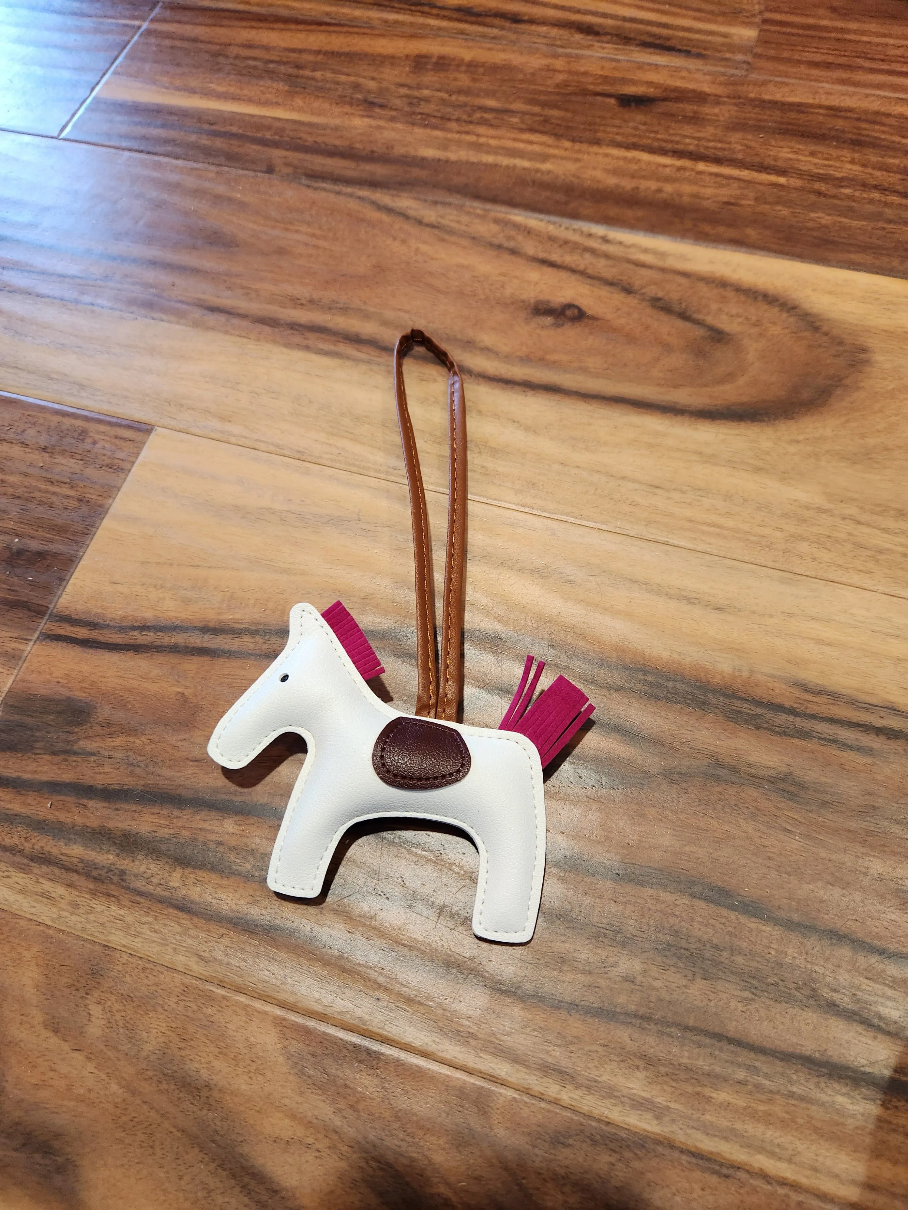 Pesazia Horse Key Ring