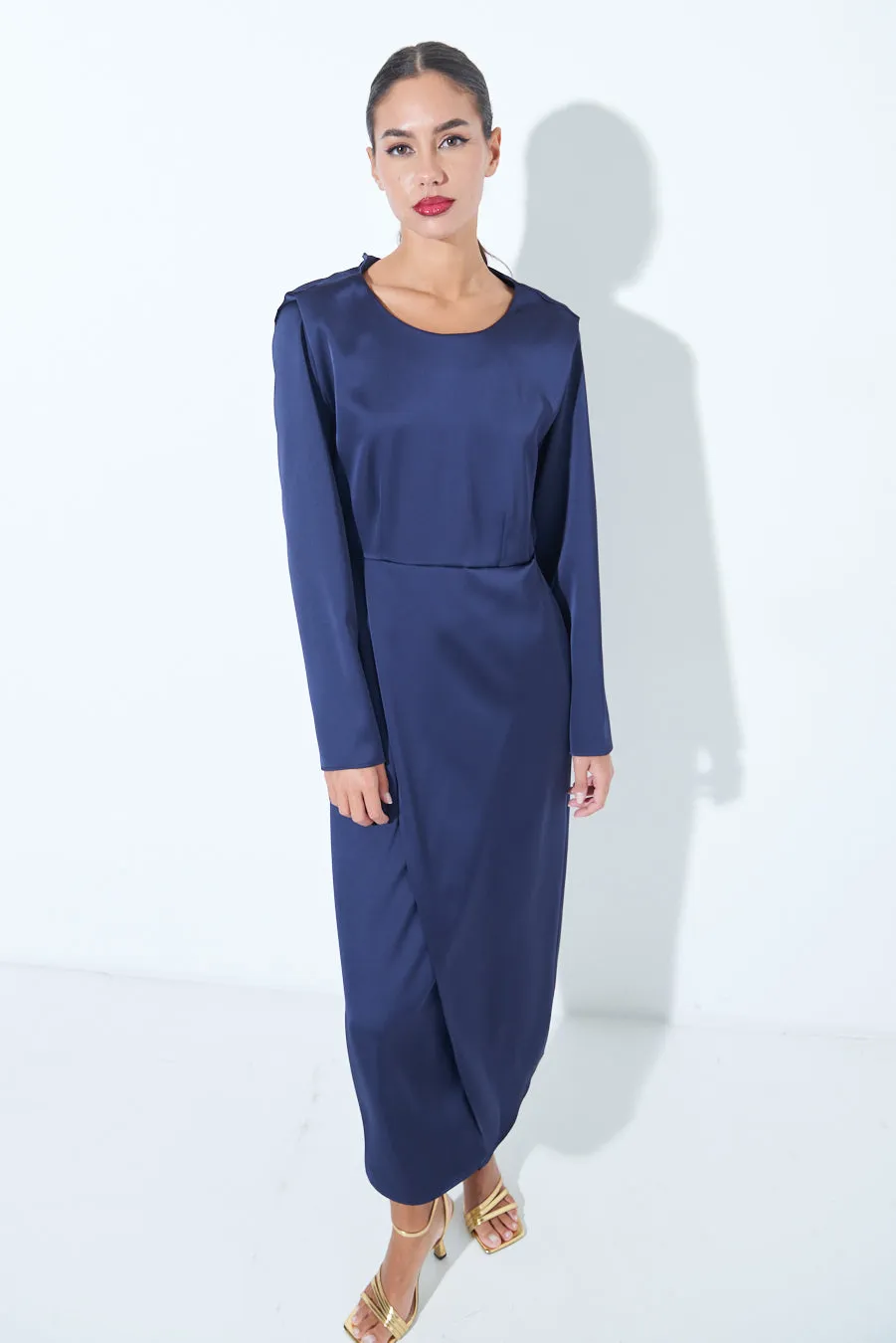Satin long-sleeve midi dress with side slit wholesale