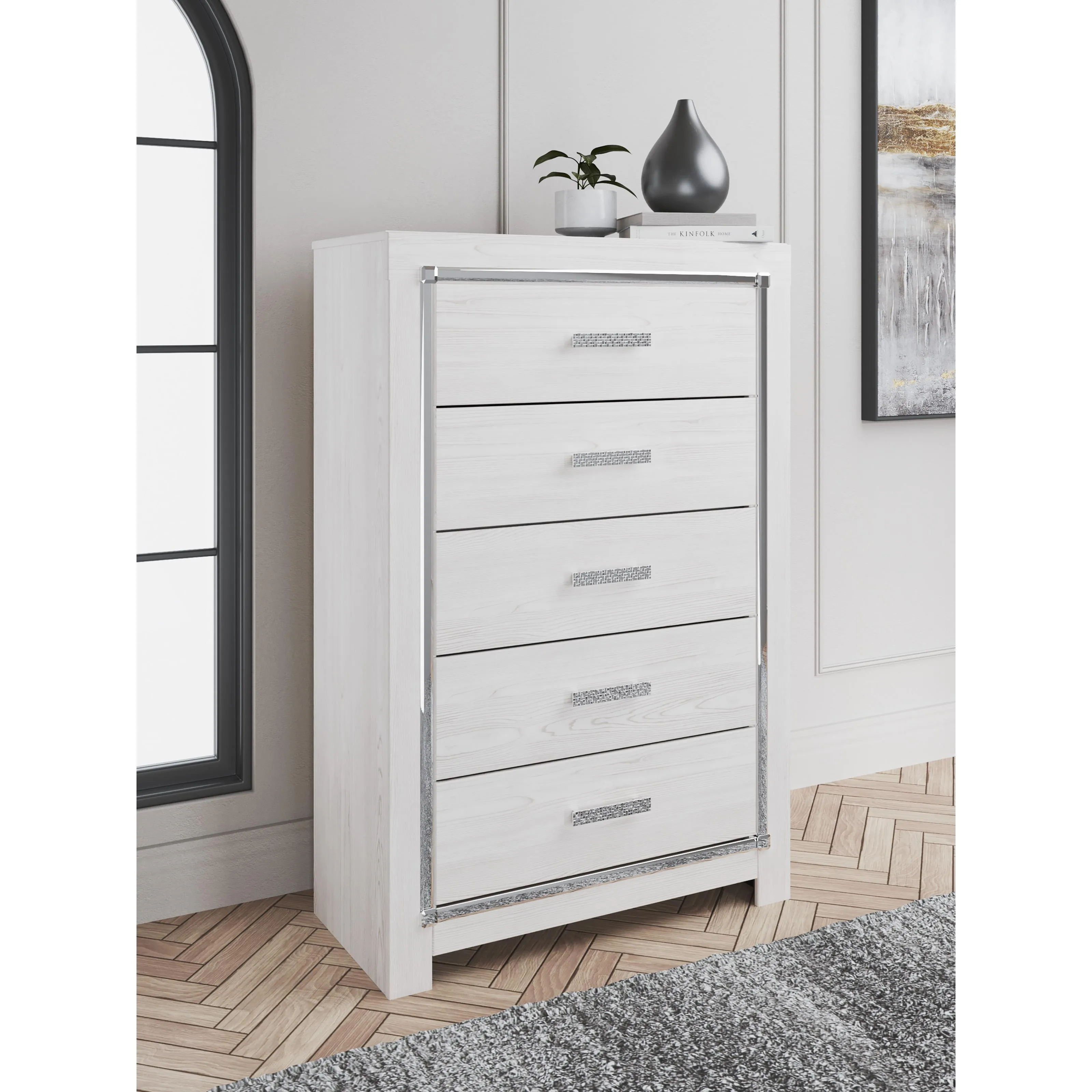 Signature Design by Ashley Altyra 5-Drawer Chest B2640-46