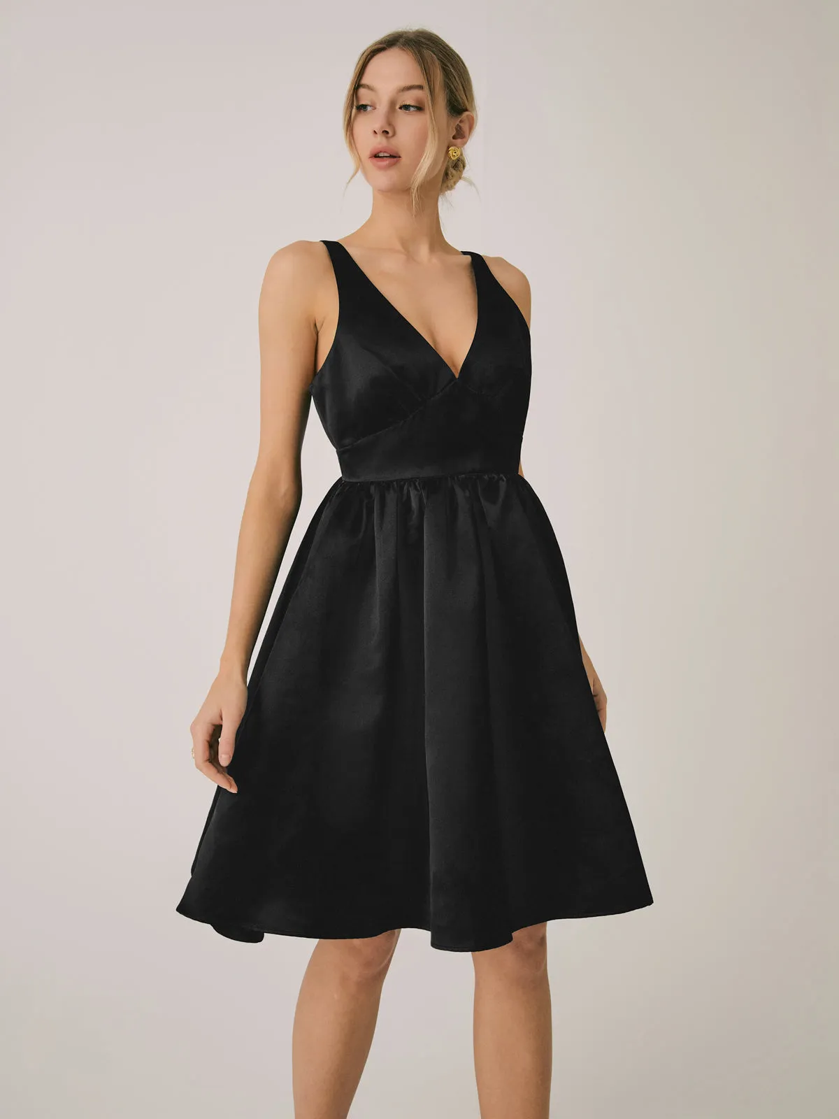 Solid V Graceful Neck Short Dress