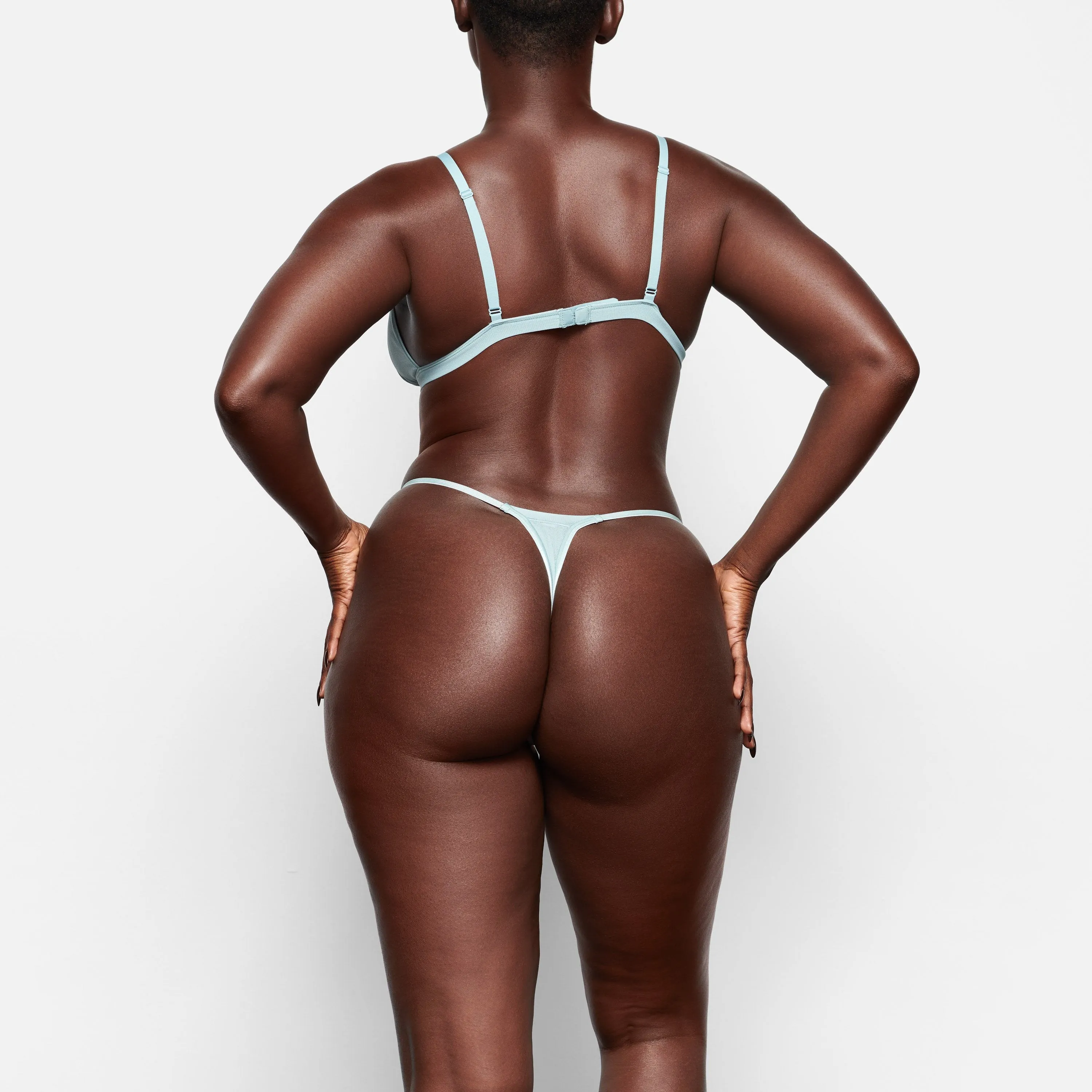 SUMMER MESH TRIANGLE BRALETTE | SKY