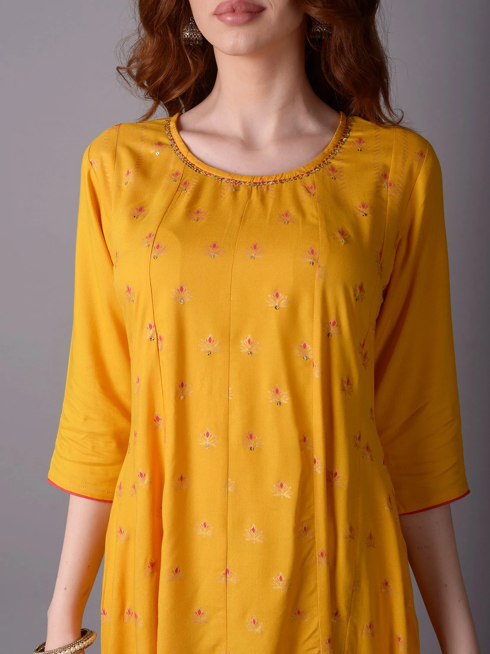 Women Mustard Ornamental Printed Kurta With Trouser